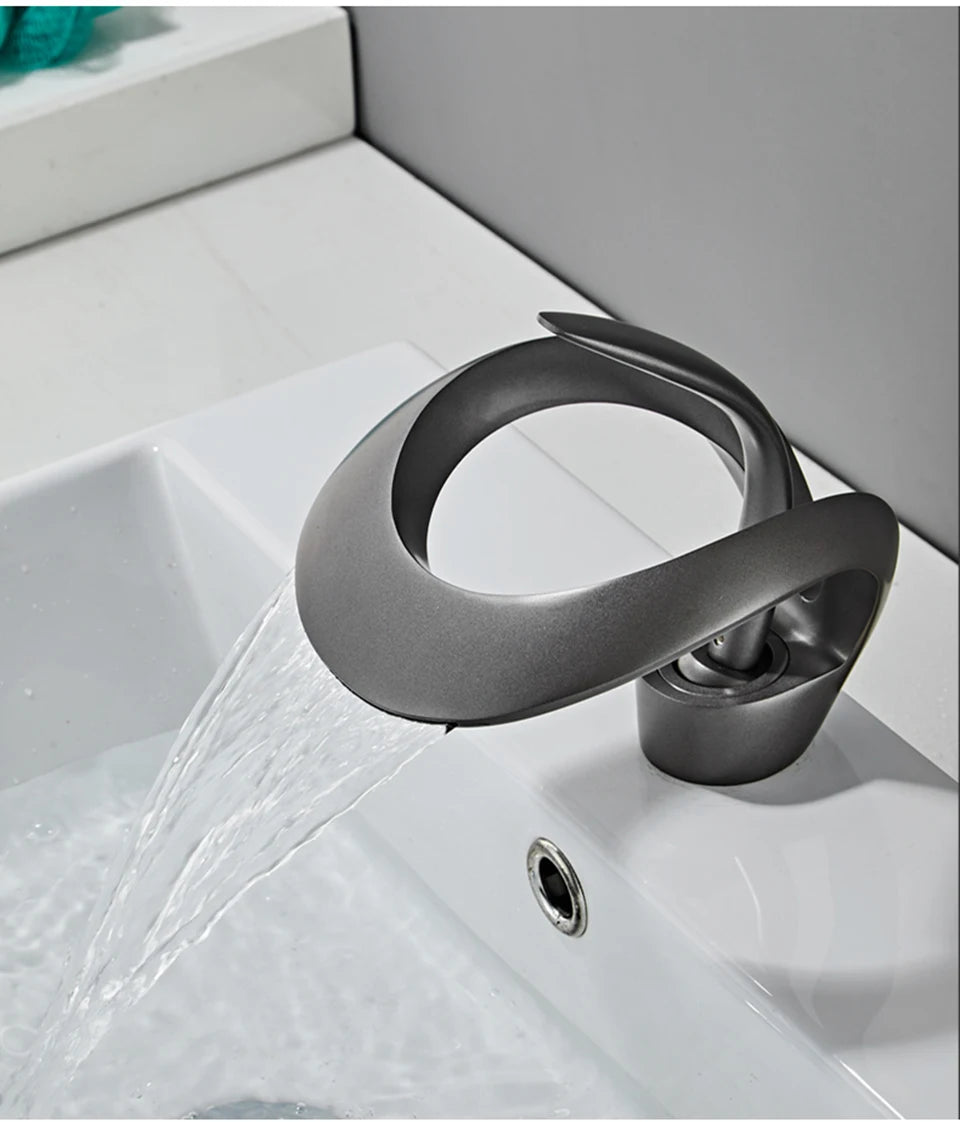 Creative Matte Golden Bathroom Basin Faucet Black Waterfall Vessel Sink Faucet Brass Vanity Sink Mixer Tap Hot Cold Basin Faucet